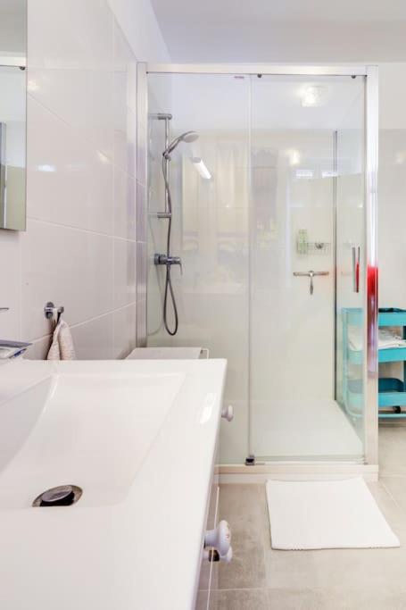 Appartement Place Des Halles Sète Zewnętrze zdjęcie